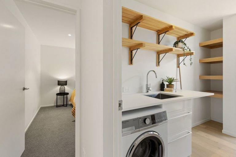 Photo of property in 22 Corriedale Road, Jacks Point, 9371