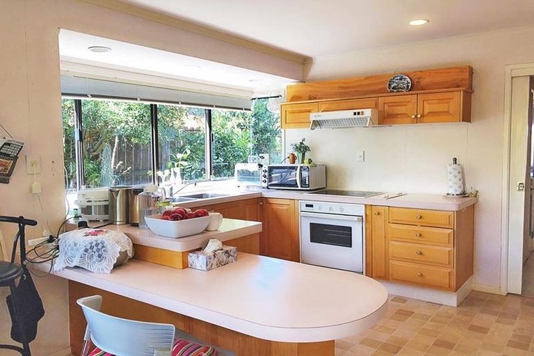 Photo of property in 2/6 Mission View Drive, Northpark, Auckland, 2013