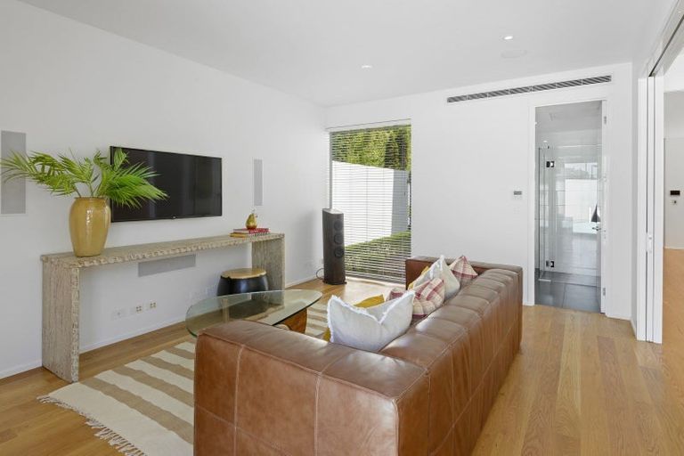 Photo of property in 74b Clyde Road, Ilam, Christchurch, 8041