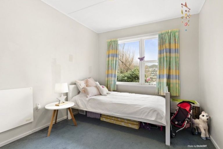 Photo of property in 34 Sheridan Terrace, Johnsonville, Wellington, 6037