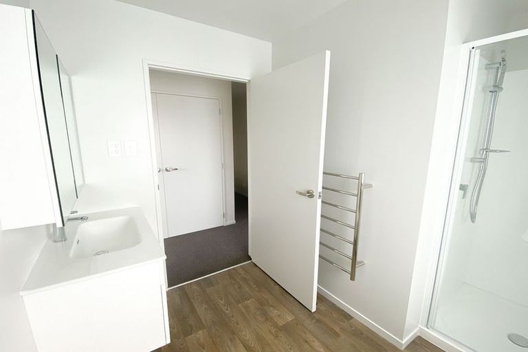 Photo of property in 30 Matawhanga Drive, Wattle Downs, Auckland, 2103