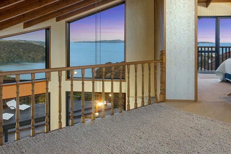 Photo of property in 4 Kotare Place, Sandspit, Warkworth, 0982