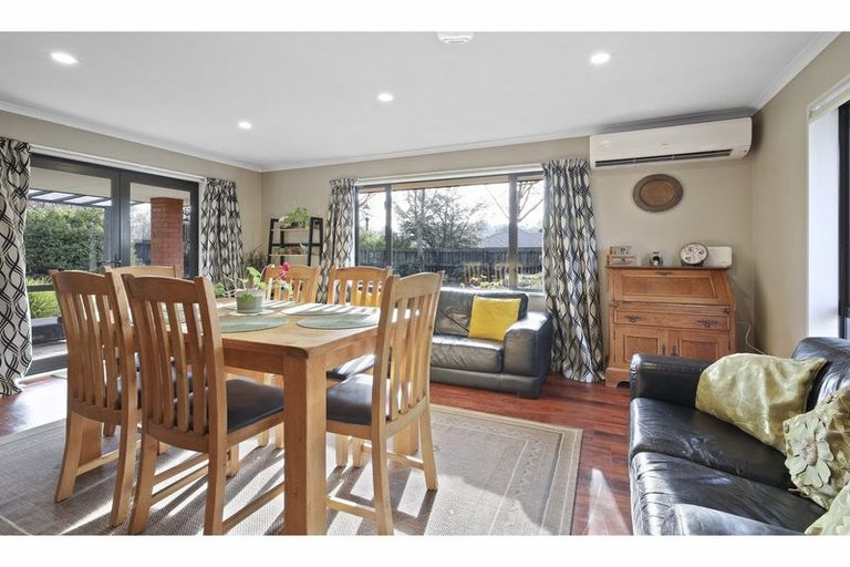 Photo of property in 10 Kowhai Street, Oxford, 7430