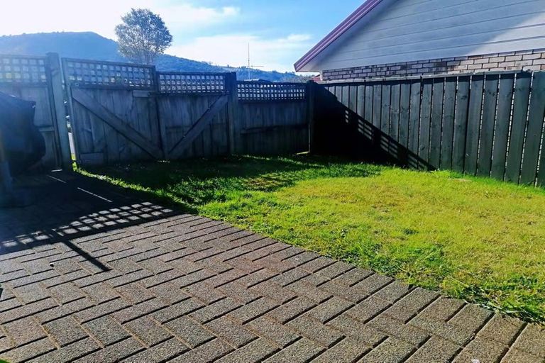 Photo of property in 6a Hoyte Place, Pukehangi, Rotorua, 3015