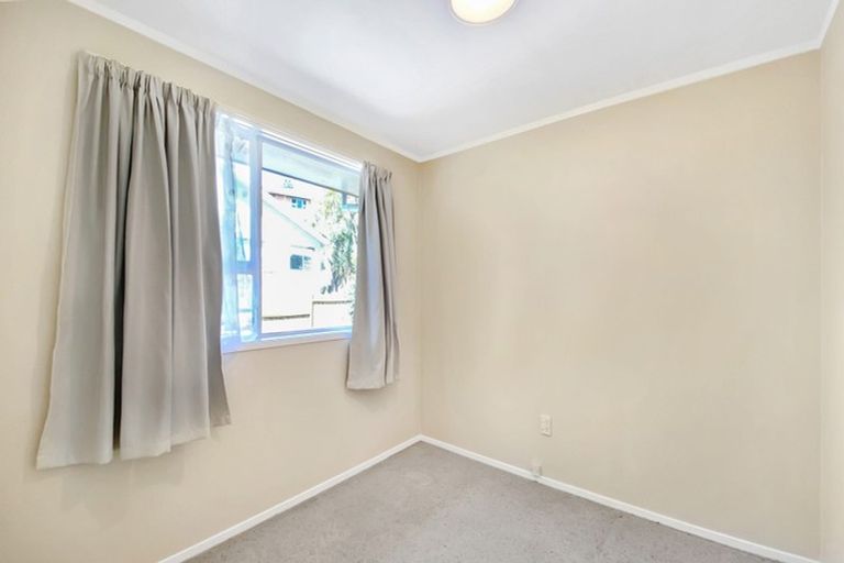 Photo of property in 1/12 Newstead Avenue, Browns Bay, Auckland, 0632