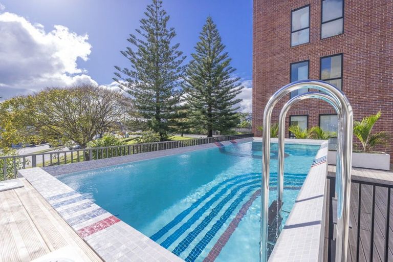 Photo of property in 1817a Great North Road, Avondale, Auckland, 1026