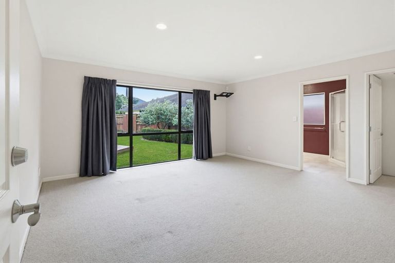 Photo of property in 66 Royal Oak Drive, Kelvin Grove, Palmerston North, 4414