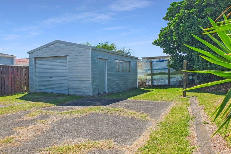 Photo of property in 165 Seabury Avenue, Foxton Beach, Foxton, 4815