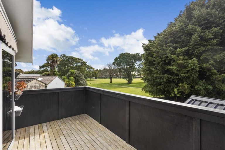 Photo of property in 34 Rhonda Avenue, Deanwell, Hamilton, 3206