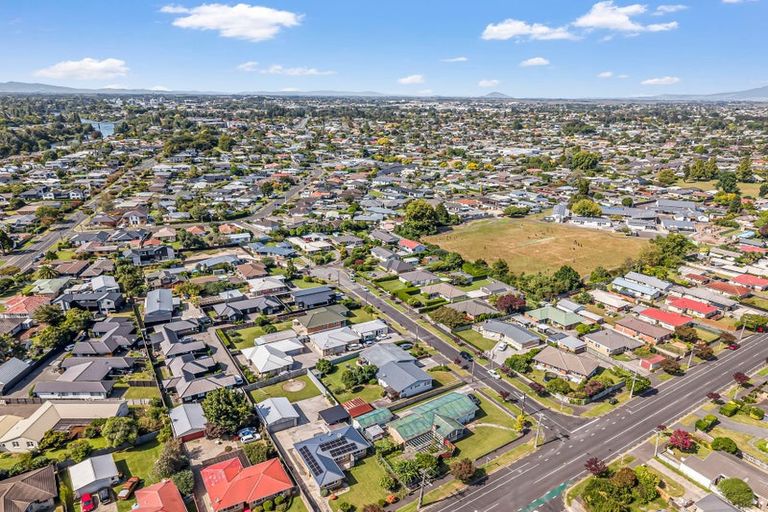 Photo of property in 1 Kingsley Street, St Andrews, Hamilton, 3200