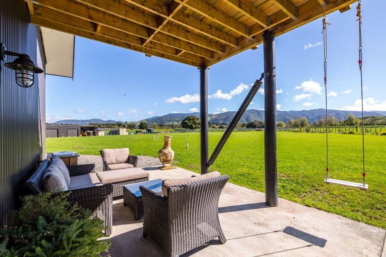 Photo of property in 50 Flax Cutter Lane, Woodside, Greytown, 5794