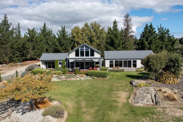 Photo of property in 8 Old Golf Course Road, Bridge Hill, Alexandra, 9320