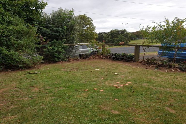 Photo of property in 1 Belgium Street, Waiuku, 2123