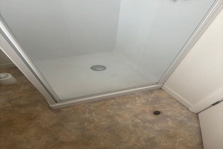 Photo of property in 8 Auburn Avenue, Upper Riccarton, Christchurch, 8041