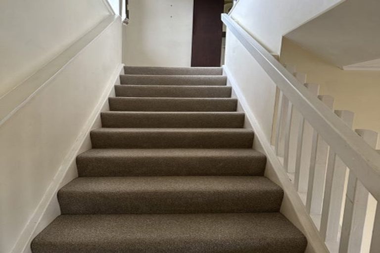 Photo of property in 6 Walker Avenue, Paremata, Porirua, 5026