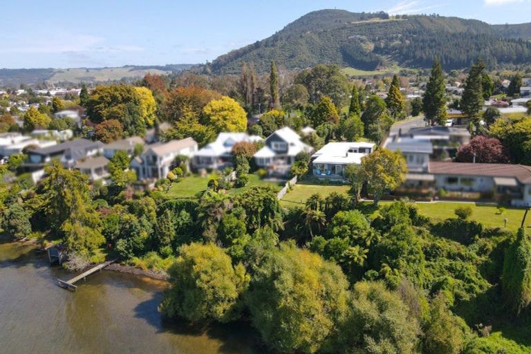 Photo of property in 137 Koutu Road, Kawaha Point, Rotorua, 3010