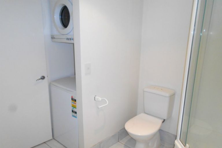 Photo of property in St Peters Apartments, 2c/192 Willis Street, Te Aro, Wellington, 6011