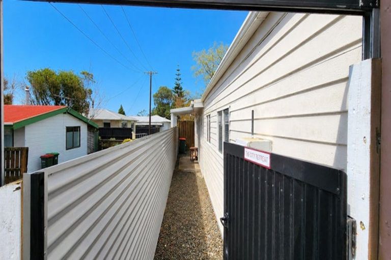 Photo of property in 98/98a Glenpark Avenue, Frankleigh Park, New Plymouth, 4310