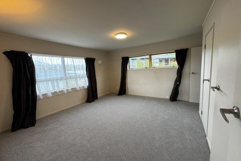 Photo of property in 2/13 Noumea Place, Mairangi Bay, Auckland, 0630