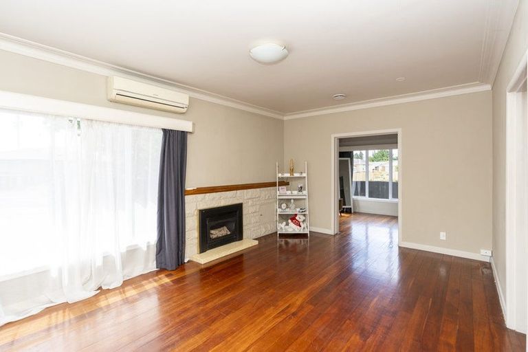 Photo of property in 11 Forest Lake Road, Forest Lake, Hamilton, 3200