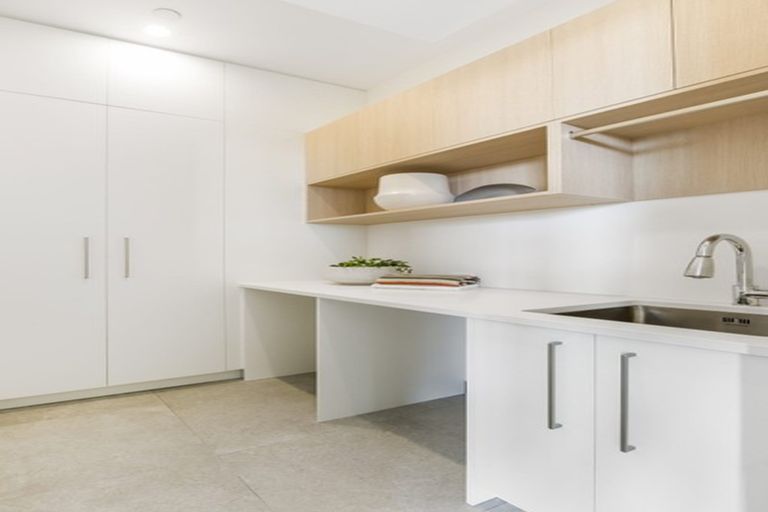 Photo of property in 7/14 Tamariki Avenue, Orewa, 0931