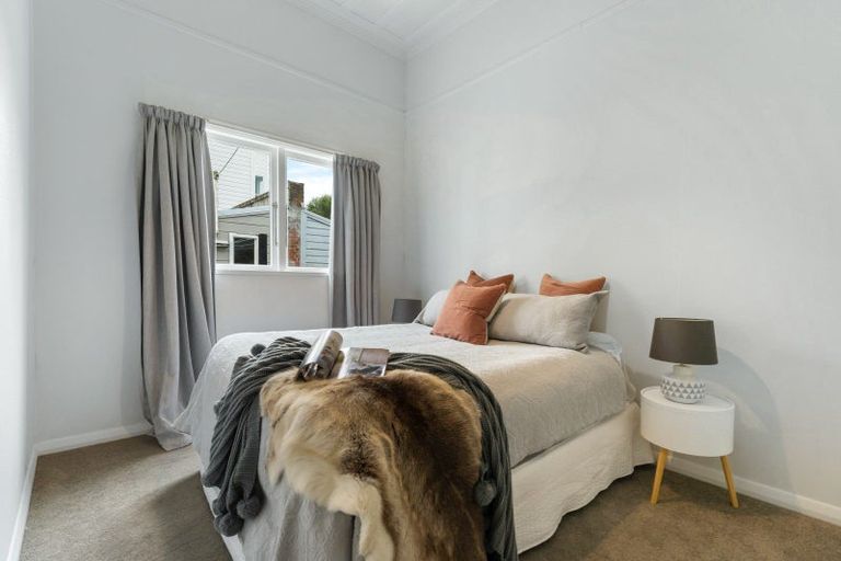 Photo of property in 12 Macbeth Street, Caversham, Dunedin, 9012