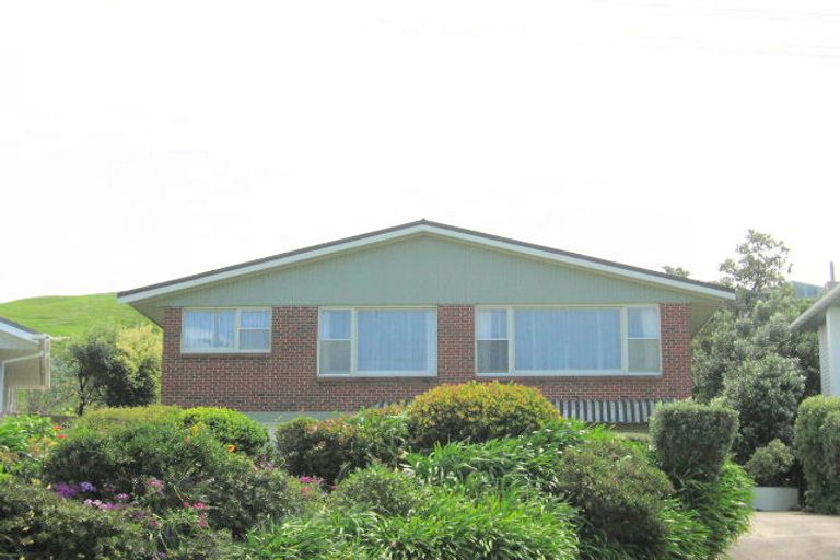 Photo of property in 98 Moana Road, Okitu, Gisborne, 4010