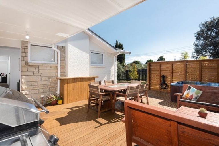 Photo of property in 2 Linton Crescent, Matua, Tauranga, 3110