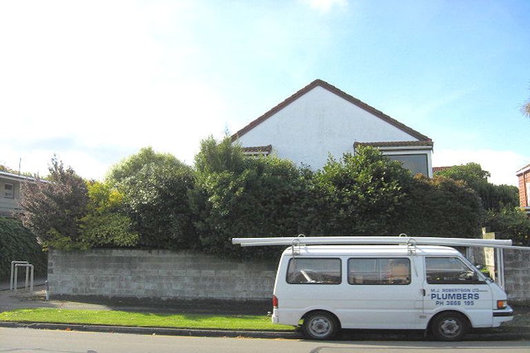 Photo of property in 4/140 Waimairi Road, Ilam, Christchurch, 8041