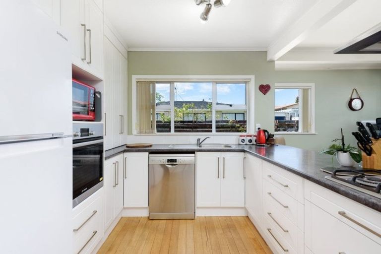 Photo of property in 18a Kiteroa Street, Greerton, Tauranga, 3112