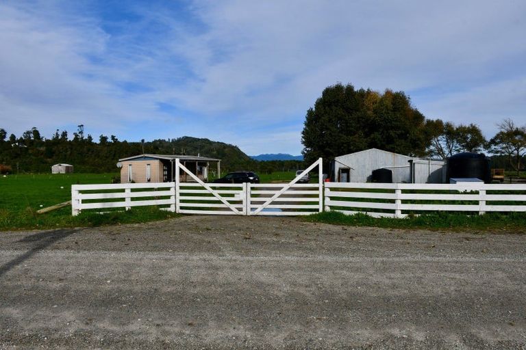 Photo of property in 106 Granite Creek Road, Karamea, 7893
