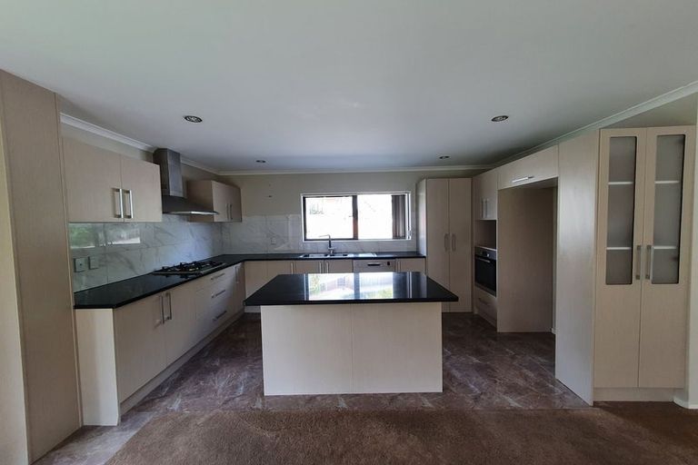 Photo of property in 813 Te Atatu Road, Te Atatu Peninsula, Auckland, 0610