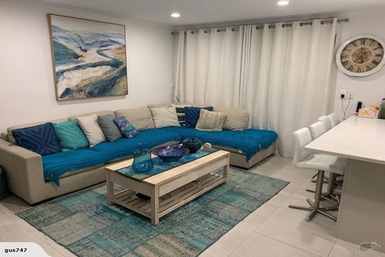 Photo of property in 10 Te Wharau Drive, Greenhithe, Auckland, 0632