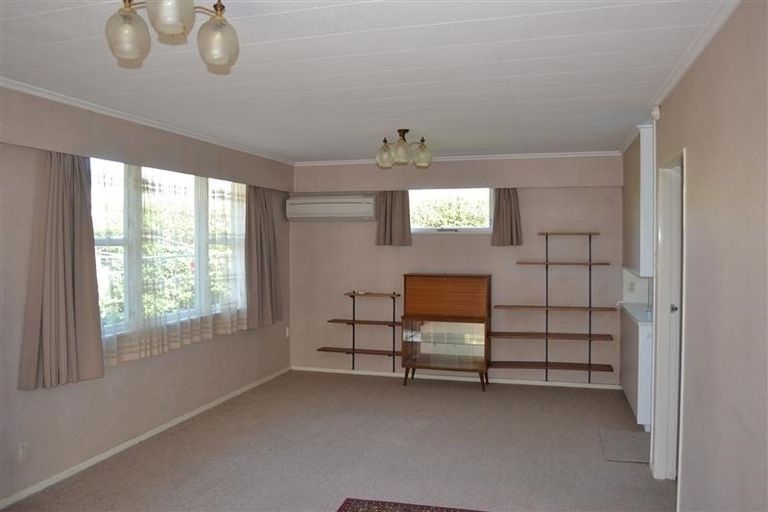 Photo of property in 21 Percy Cameron Street, Avalon, Lower Hutt, 5011