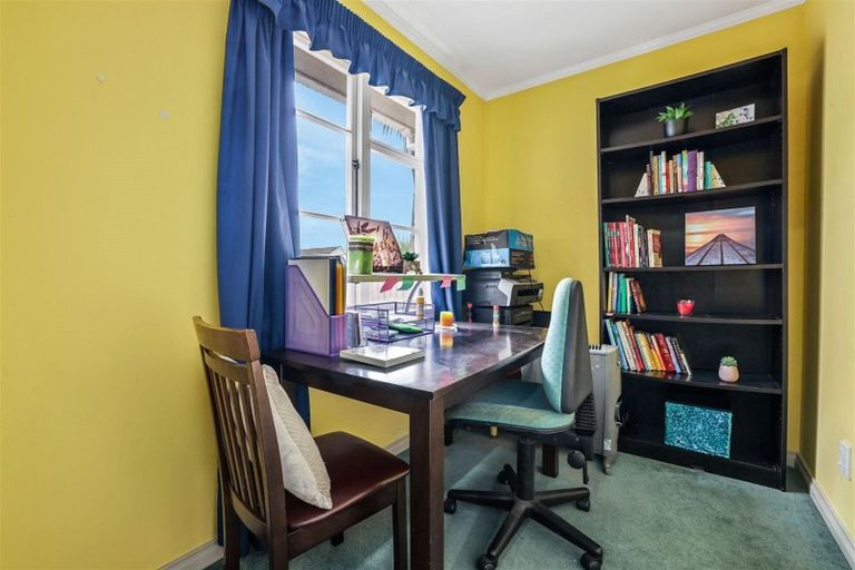 Photo of property in 34 Glenfield Crescent, Mairehau, Christchurch, 8052