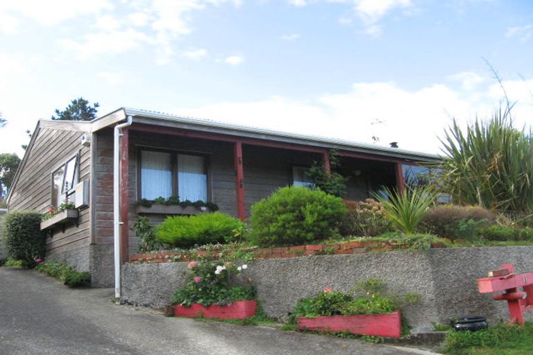 Photo of property in 11 Buxton Avenue, Karori, Wellington, 6012
