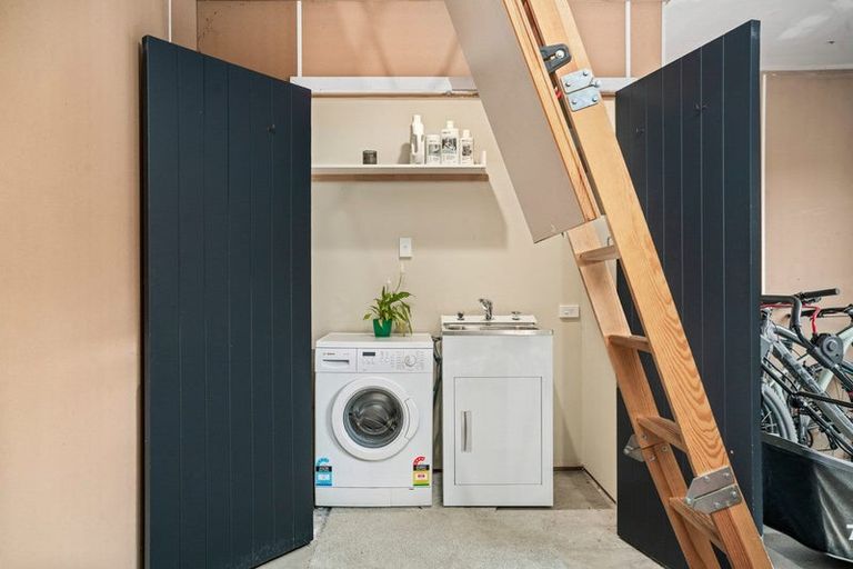 Photo of property in 14 Ash Avenue, Albert Town, Wanaka, 9305