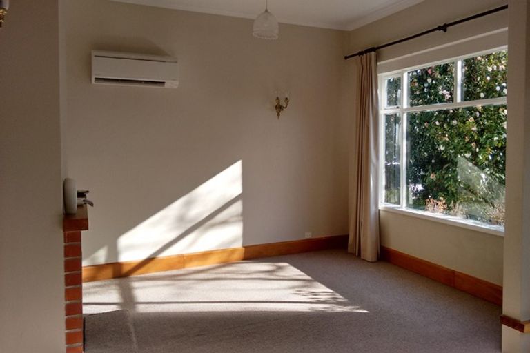Photo of property in 38 Riverview Street, Beckenham, Christchurch, 8023