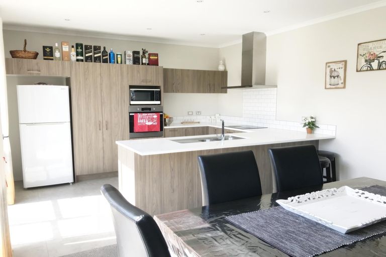 Photo of property in 18 Hillpark Drive, Pokeno, 2402