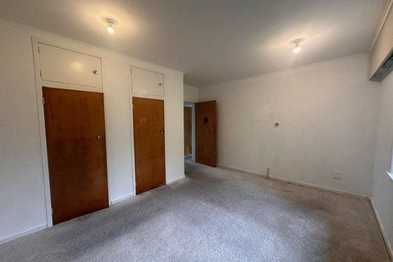 Photo of property in 88 Newlands Road, Newlands, Wellington, 6037