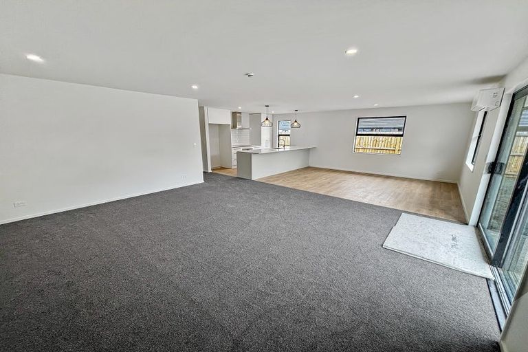 Photo of property in 18 Pitcaithly Street, Halswell, Christchurch, 8025