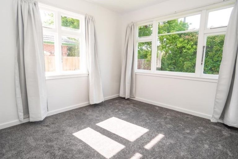 Photo of property in 86 Maidstone Road, Ilam, Christchurch, 8041