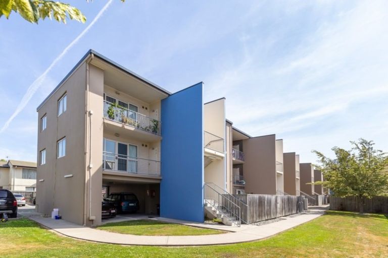 Photo of property in 33/30 Mathesons Road, Phillipstown, Christchurch, 8011