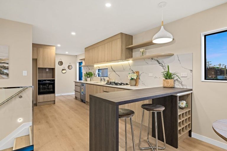 Photo of property in 33 Kapowai Way, Warkworth, 0985