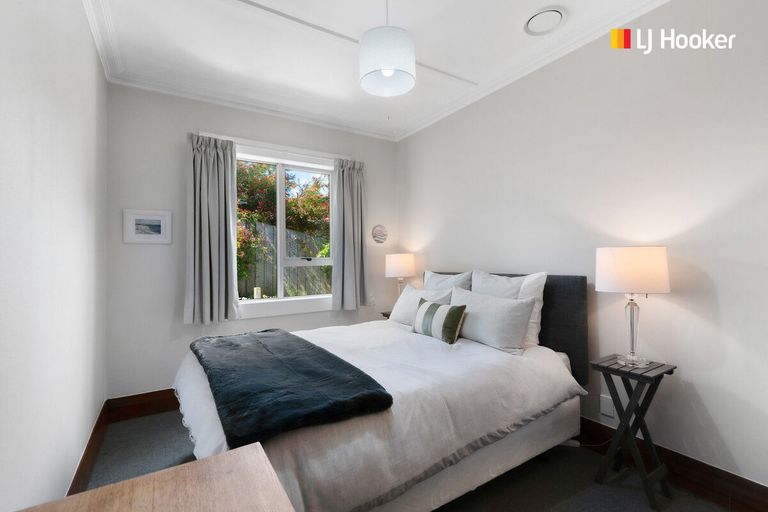 Photo of property in 112 Oakwood Avenue, Balaclava, Dunedin, 9011