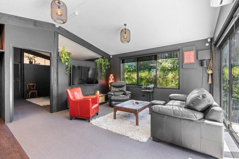 Photo of property in 8 Chatswood Grove, Fitzroy, New Plymouth, 4312