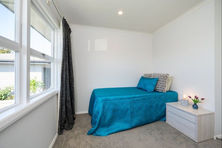 Photo of property in 12 Flanders Avenue, Onekawa, Napier, 4110