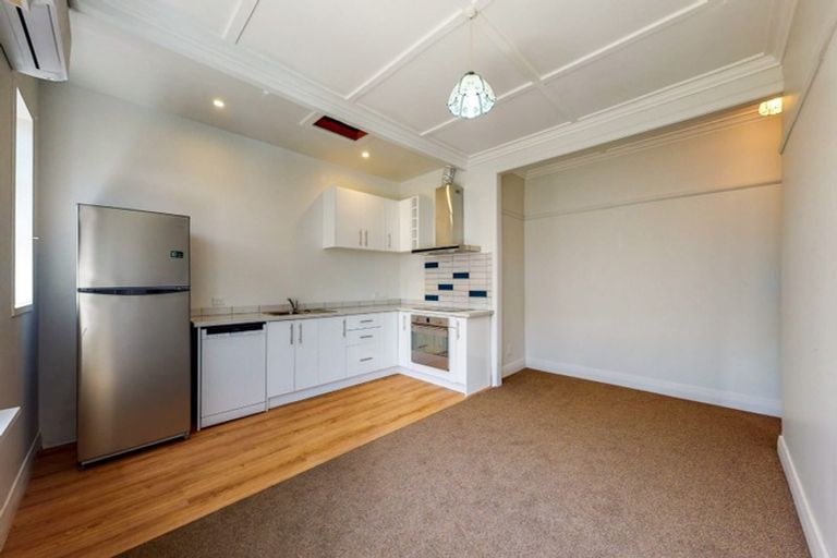 Photo of property in 18 Waipapa Terrace, Hataitai, Wellington, 6021