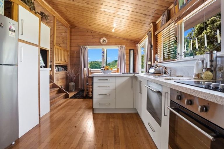 Photo of property in 28 Lindemann Road, Katikati, 3170