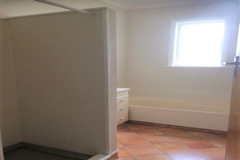 Photo of property in 35 Winchester Street, Levin, 5510